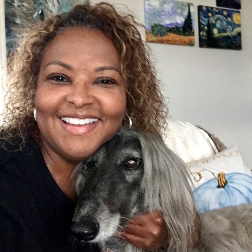 Meet your Posher, Crystal